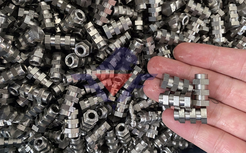 Причины работать с Falcon CNC Swiss