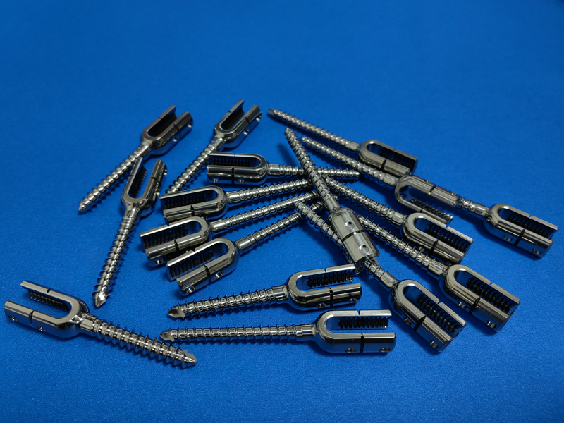 swiss-machining-medical-bone-screw-falcon-cnc.jpg